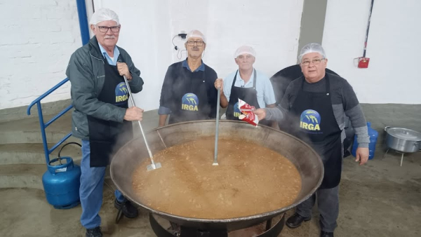 Carreteiro rene participantes da Fenarroz em momento de integrao promovido pelo IRGA