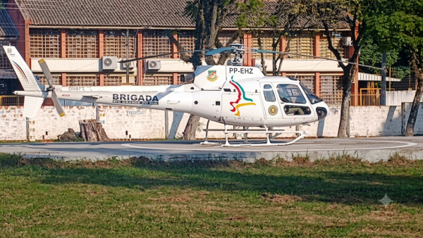 Helic�ptero da Brigada Militar utiliza estrutura da Fenarroz como base operacional