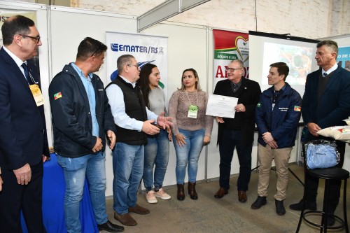 Selo Sabor Gacho  entregue a nova Agroindstria Familiar Delcias do Stio