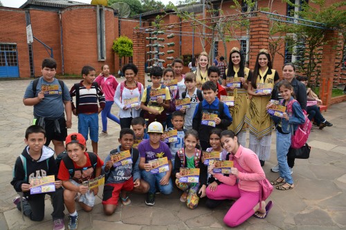Escola CIEP tambm recebeu a visita das Soberanas da Fenarroz