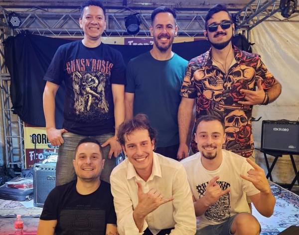 Banda Dopamina agita a noite de sbado na Fenarroz