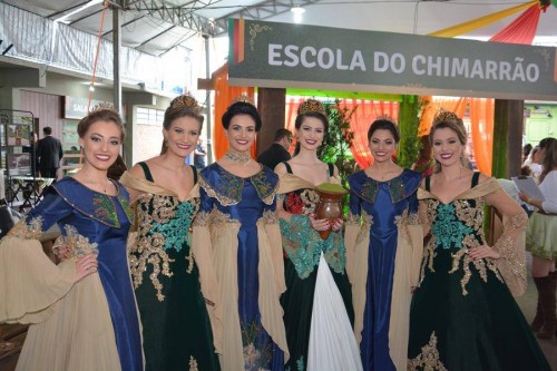 Soberanas se encontram na Fenachim